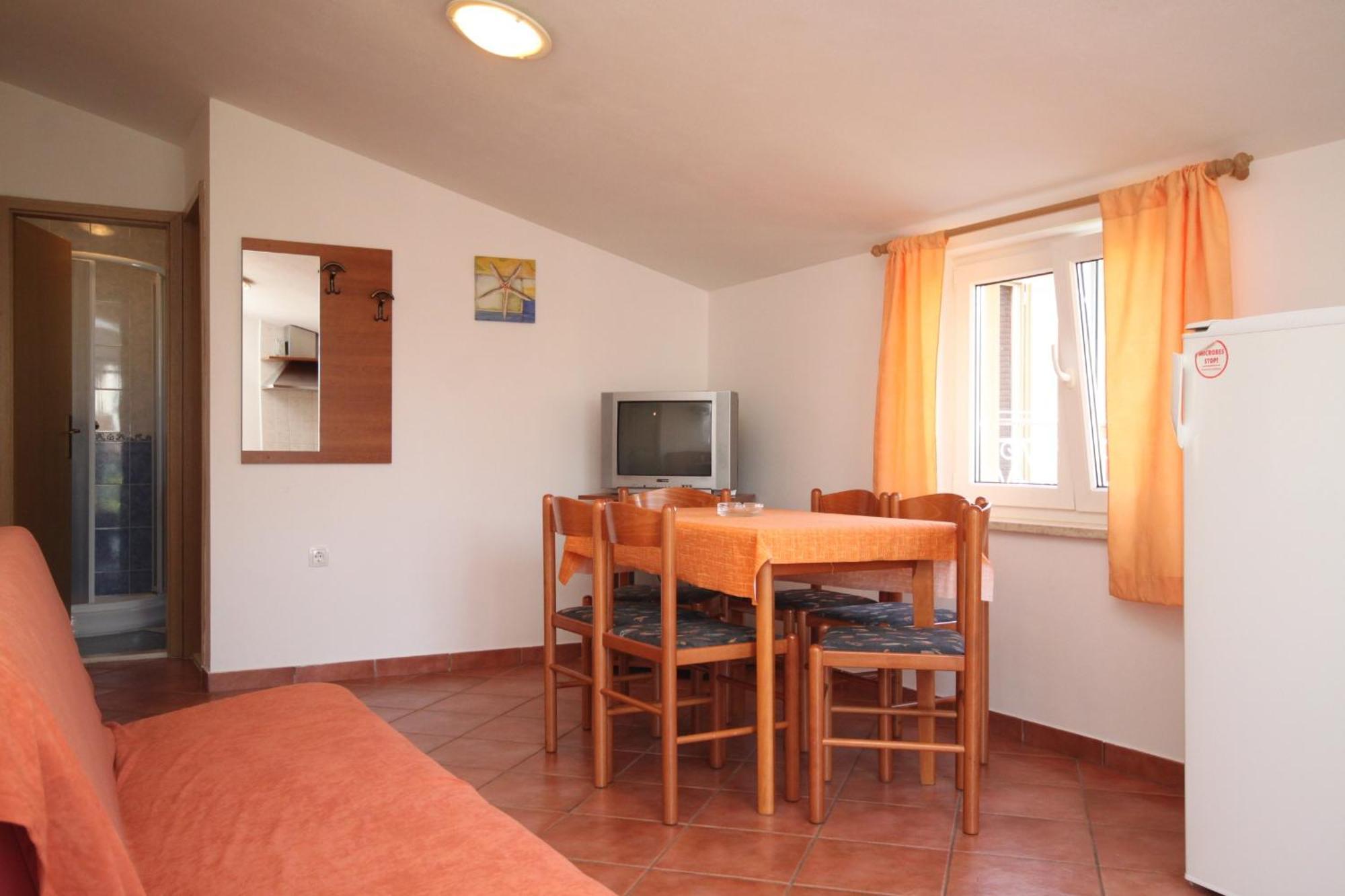 Apartments With A Parking Space Umag - 7039 Bilik gambar